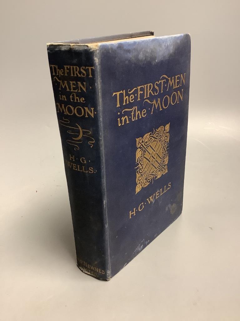 Five'The First Men in the Moon' HG Wells novels - First Edition and other HG Wells novels (First Edition)(24) FOR REPORT PET